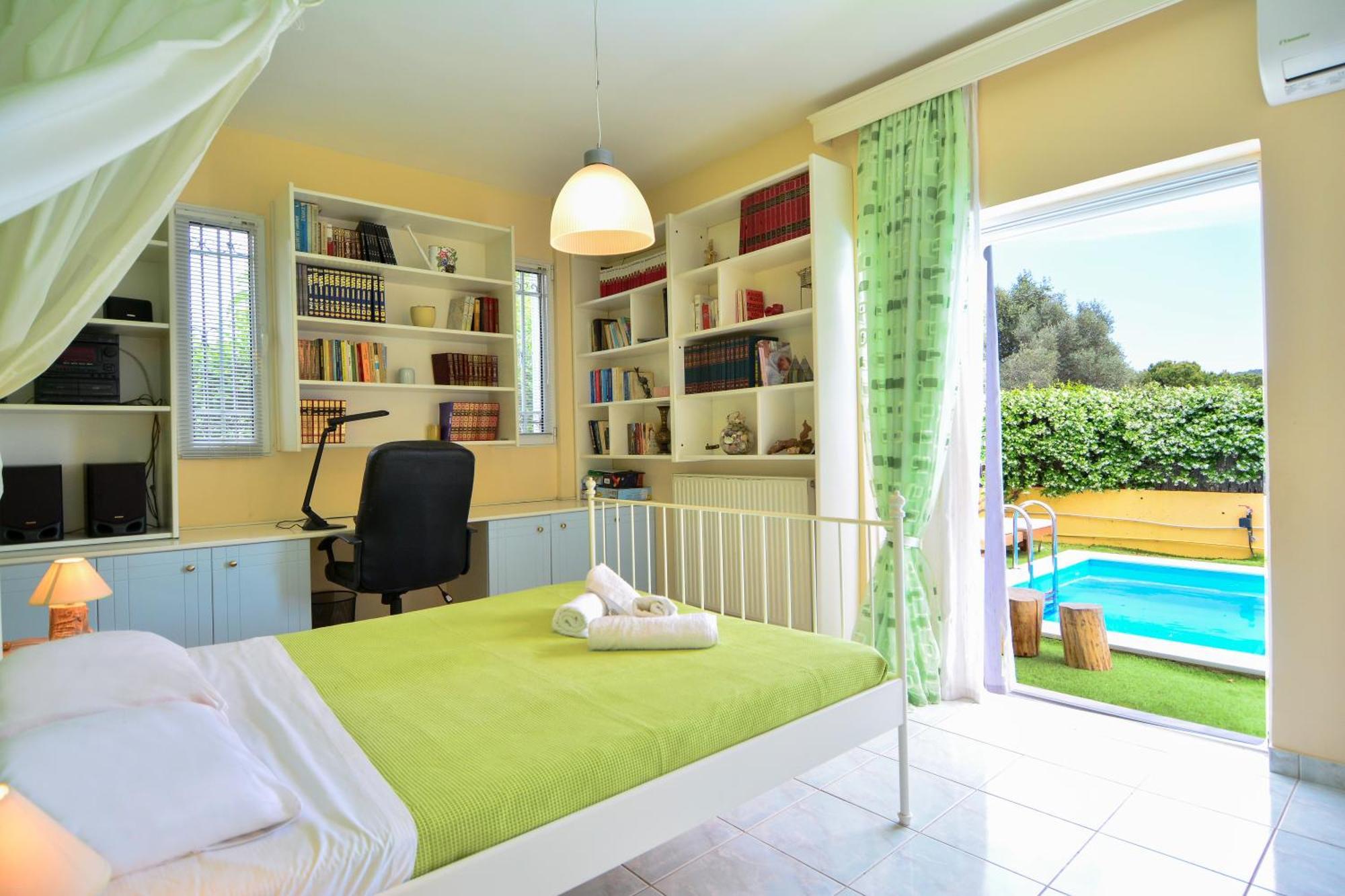 Villa Filoxenia All Seasons, Near Airport, Sea, Athens Agia Marina  المظهر الخارجي الصورة